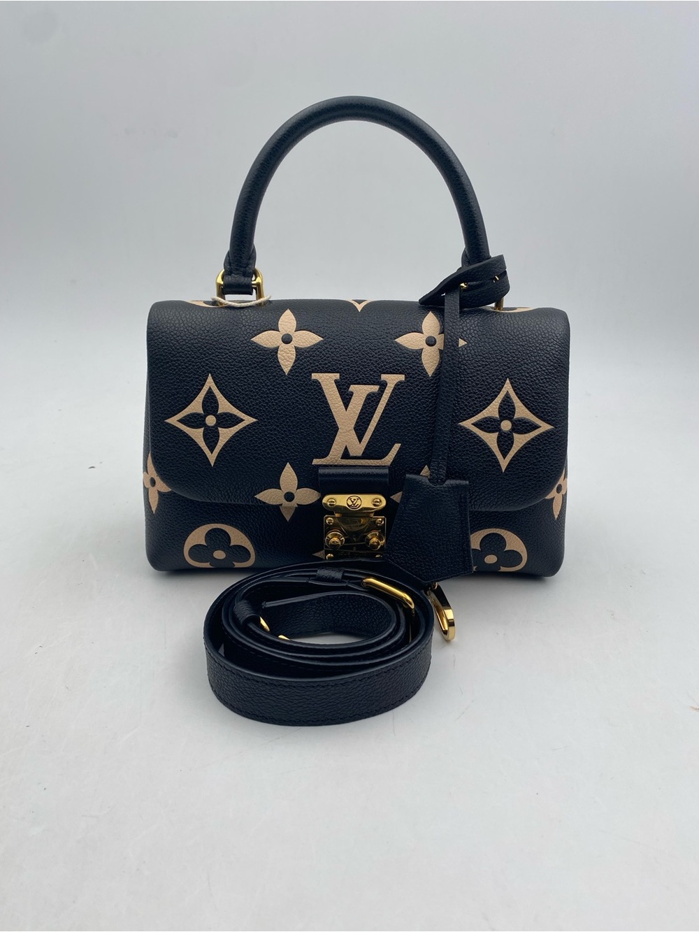 #63 LV Madeleine BB Black